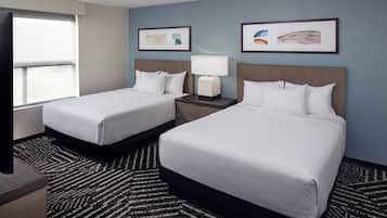 Suite, 1 Bedroom, Accessible Bathtub, Kitchen | Desk, blackout curtains, iron/ironing board, free WiFi