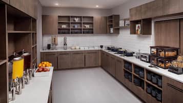 Free daily buffet breakfast