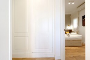 1 chambre, fer et planche Ă repasser, Wi-Fi gratuit, draps fournis