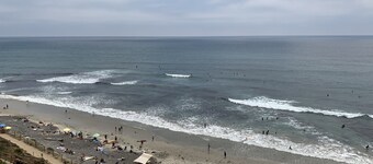 Beacon's Beach Bungalow