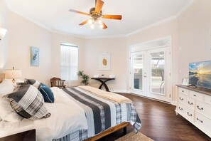 4 bedrooms, iron/ironing board, travel crib, internet - Relaxing 4BR Pool Home on Golf Course near Beach (Navarre)