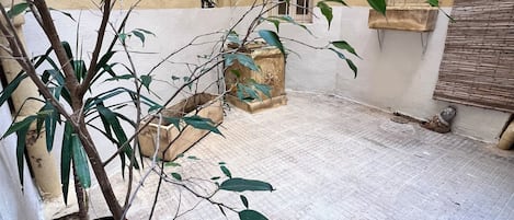 Enceinte de lâhĂ©bergement