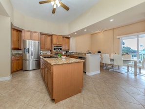 Fridge, microwave, oven, dishwasher - Waterview condo in ideal location (Osprey)