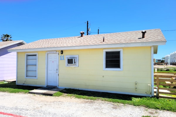 Welcome to the iconic Double Barr Cottages! Starboard has 2 BR and a kitchen.