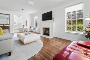 TV connectée, cheminée