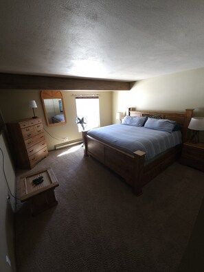 2 chambres, fer et planche Ă repasser, Wi-Fi, draps fournis