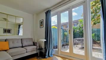 Smart TV, books, computer monitors