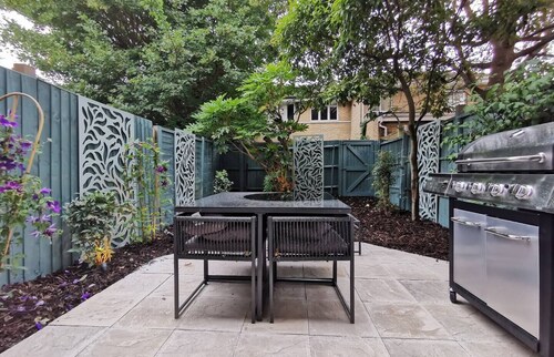 Kings Cross 4BR House | Garden & Free Parking