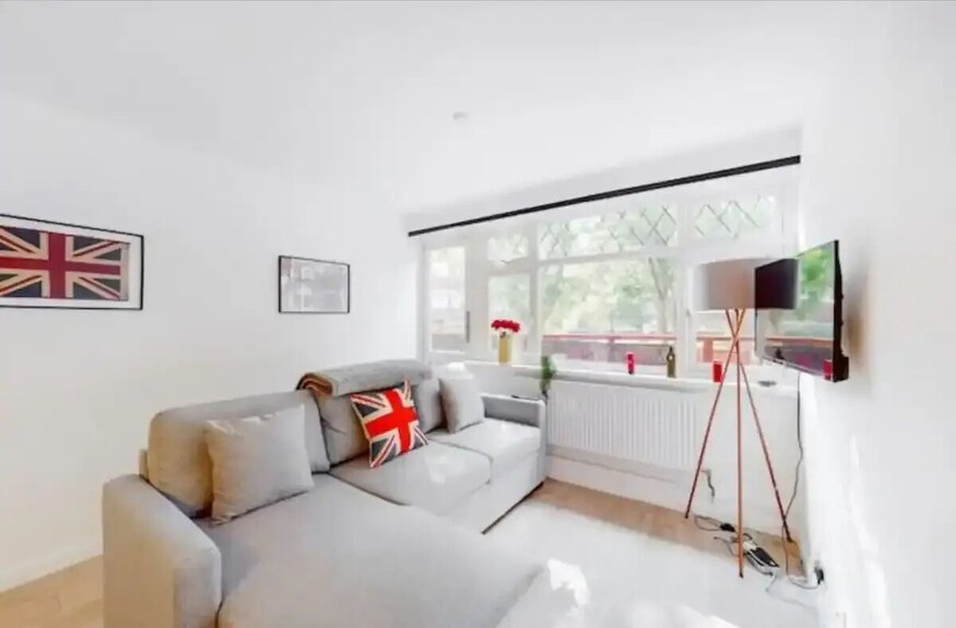 Modern 4br Kings Cross | Patio + Balcony - 블룸스버리