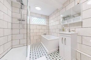 Hårtørrer, håndklæder, Sæbe, Shampoo