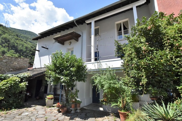 Meubles, Bois, Design Intérieur, Architecture, Rayonnage, Chaise, Sol, Immobilier, Faisceau, Dur