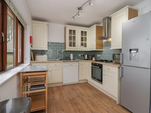 Fridge, dishwasher, electric kettle, toaster - Winder Green (Penrith)