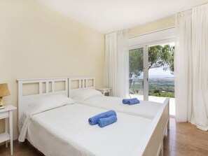 3 Schlafzimmer, Reisekinderbett, kostenloses WLAN
