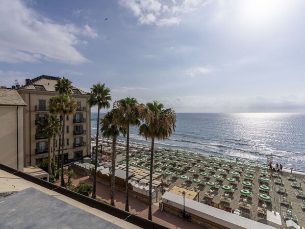 Property grounds - Lovely apartment for 3 guests with A/C, WIFI (Laigueglia)