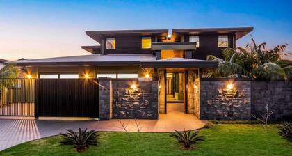 Jasmine cove | Exclusive Waterfront Estate