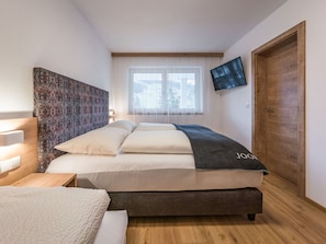 5 bedrooms, free WiFi