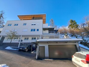Exterior - Cosy apartment for 18 people with WIFI, TV, terrace and pets allowed (Hippach)
