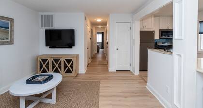 Newly renovated in 2024. Short walk to everything Cape May has to offer.