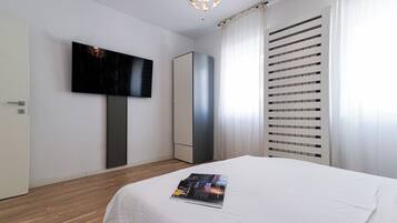 Apartament prèmium | 1 dormitori, escriptori i espai de treball apte per a portàtils