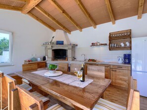 Dining - Beautiful private villa for 8 guests with WIFI, A/C, private pool, TV and terrace (Pazin)