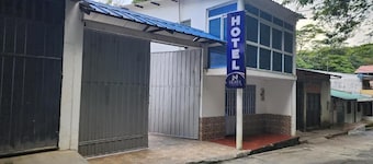 Hotel Noz Inn