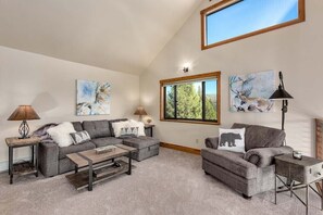 Smart-TV, Kamin, Computerbildschirme, Drucker