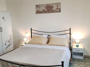 3 slaapkamers, reisbedje, gratis wifi