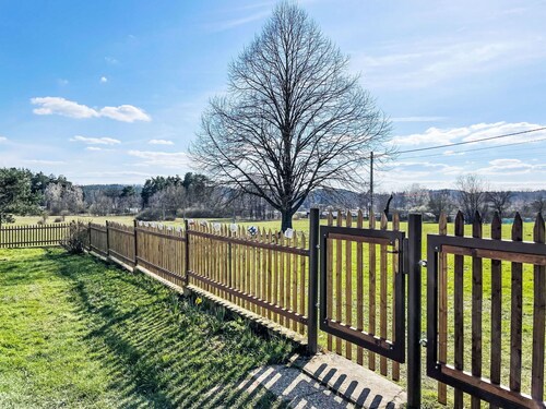 Beautiful private villa for 6 guests with WIFI, balcony and pets allowed