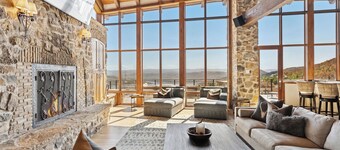 Rare Deer Valey Chalet w/ ski access, hot tub, room for 18-!