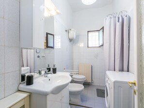 Hair dryer - Wonderful private villa for 7 people with A/C, WIFI, terrace, pets allowed and panoramic view (Chiusi)