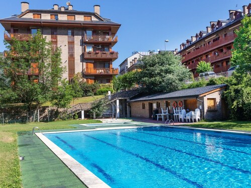 Beautiful apartment for 6 people with WIFI, A/C, pool and TV