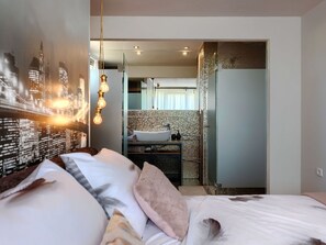 2 Schlafzimmer, Reisekinderbett, kostenloses WLAN