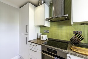 Private kitchen - Contemporary and Spacious Kensington Home (London)