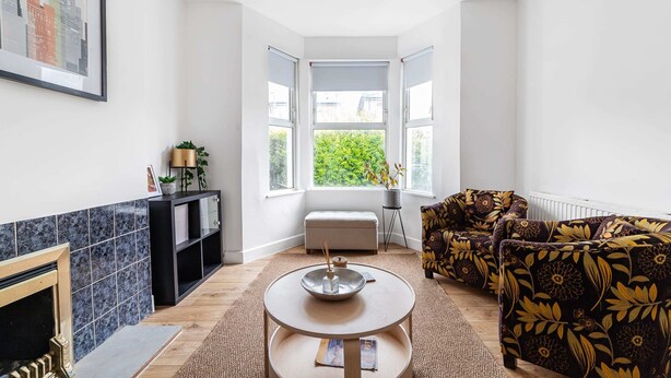 Basic House | Living area | TV - Modern Victorian Home With Secret Garden (London)