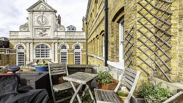 Basic Apartment | Exterior