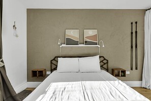 Basic Apartment | 1 bedroom, iron/ironing board, bed sheets - Cosy & Quiet Flat With Garden Close Central London (London)