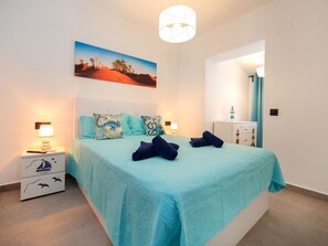 4 bedrooms, travel cot, free WiFi