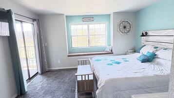 2 bedrooms, iron/ironing board, travel crib, WiFi (free)