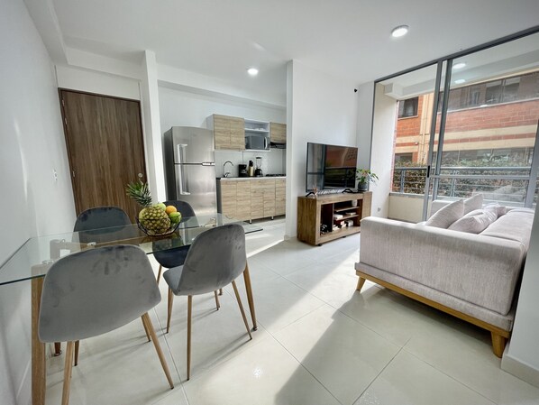 Interior - Apto With Pool, gym Near to Mall (Bello)