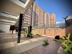 Children’s area - Apto With Pool, gym Near to Mall (Bello)