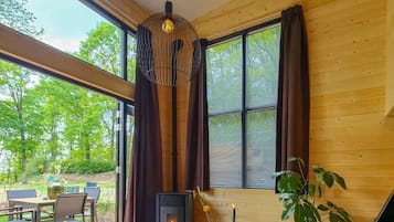 Fernseher, Kamin