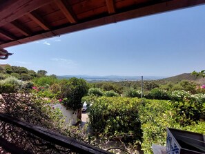 Property grounds - Nice apartment for 4 people with A/C, TV, terrace, pets allowed and panoramic view (Olbia)