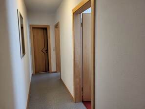 Interior - Lovely apartment for 4 people with TV and terrace (Ischgl)