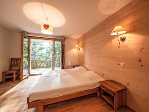 4 habitaciones, cuna de viaje y wifi 