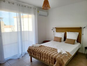 3 bedrooms, free WiFi, bed sheets