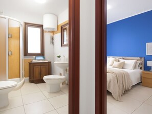 1 bedroom, travel crib, free WiFi