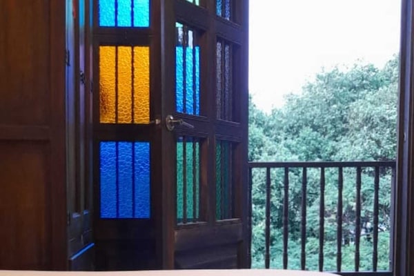 Double Room | Hypo-allergenic bedding, desk, free WiFi, bed sheets