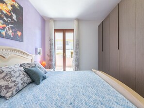 1 camera, ferro/asse da stiro, culla da viaggio, Wi-Fi gratuito