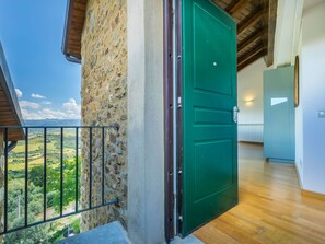 Property grounds - Cosy apartment for 6 guests with WIFI, pets allowed and panoramic view (Montalcino)