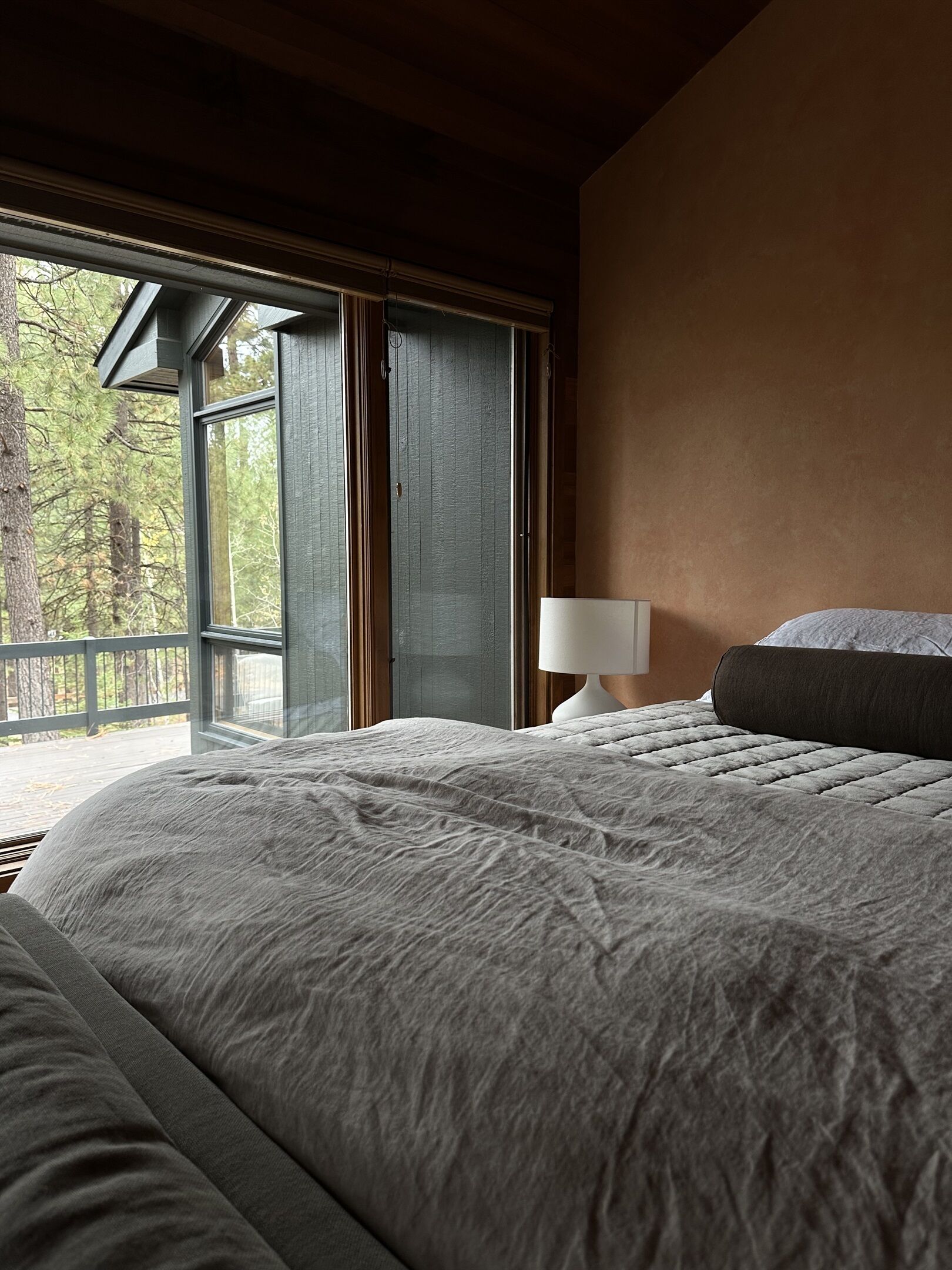5 bedrooms, desk, iron/ironing board, free WiFi